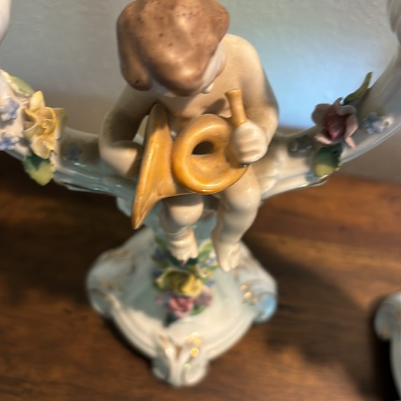 Stunning Pair Dresden Porcelain Cherub Putti Candlesticks Germany - Picture 10 of 13